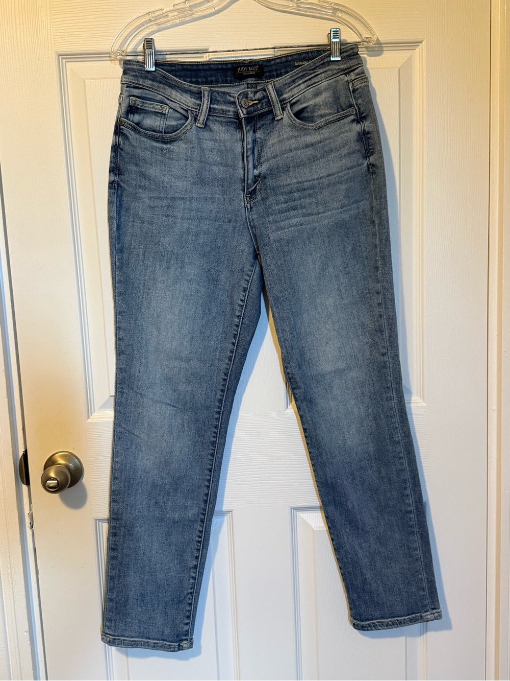 Judy Blue Women's Boyfriend Jeans in Medium Wash Blue